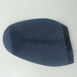 Pingea Mica Romania. culoare negru. grosime 2mm. pret 3,4 lei